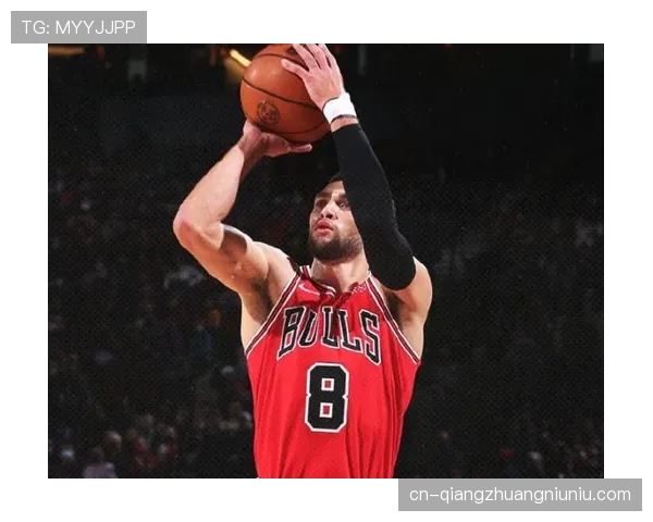 太阳弗莱明砍下9加5替补奇兵爆发末节关键篮板力助球队锁定胜局 太阳弗莱明砍下9加5替补奇兵爆发末节关键篮板力助球队锁定胜局