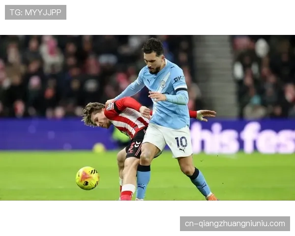 多纳鲁马屡献神扑，曼联德比战零封曼城