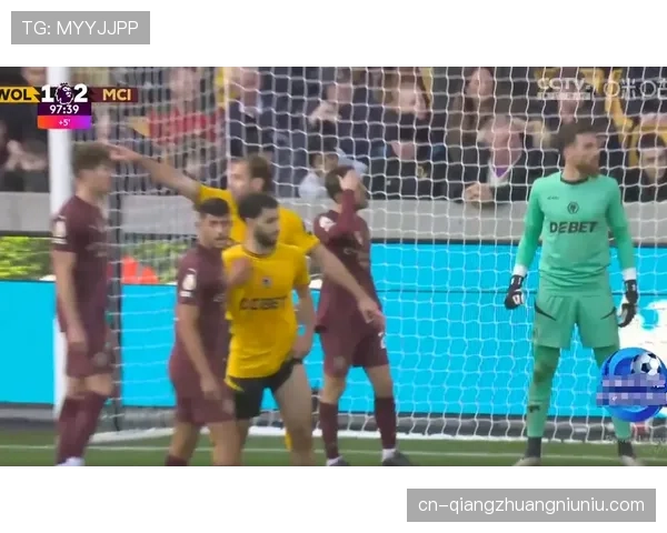 VAR判罚再现争议，曼城对阵狼队一役手球未判引发讨论