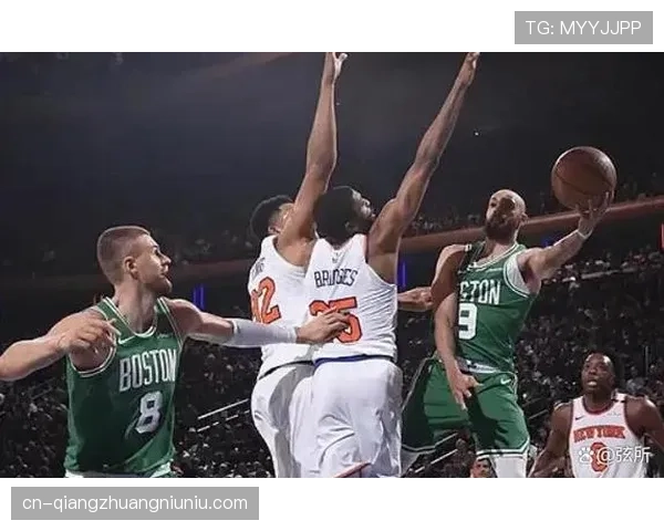 残阵绿军团队篮球发威，半场领先火箭7分